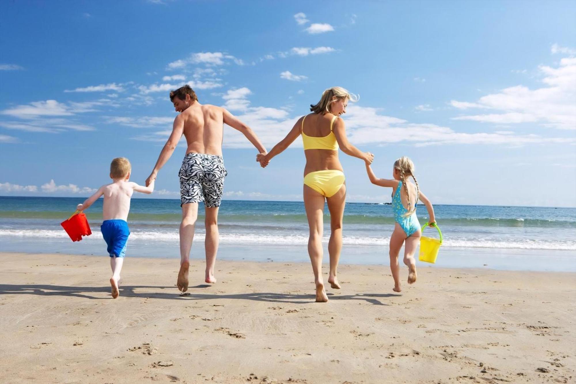 Superb Caravan At Seawick Holiday Park, Sleeps 8 Ref 27202Sw Clacton-on-Sea Eksteriør billede